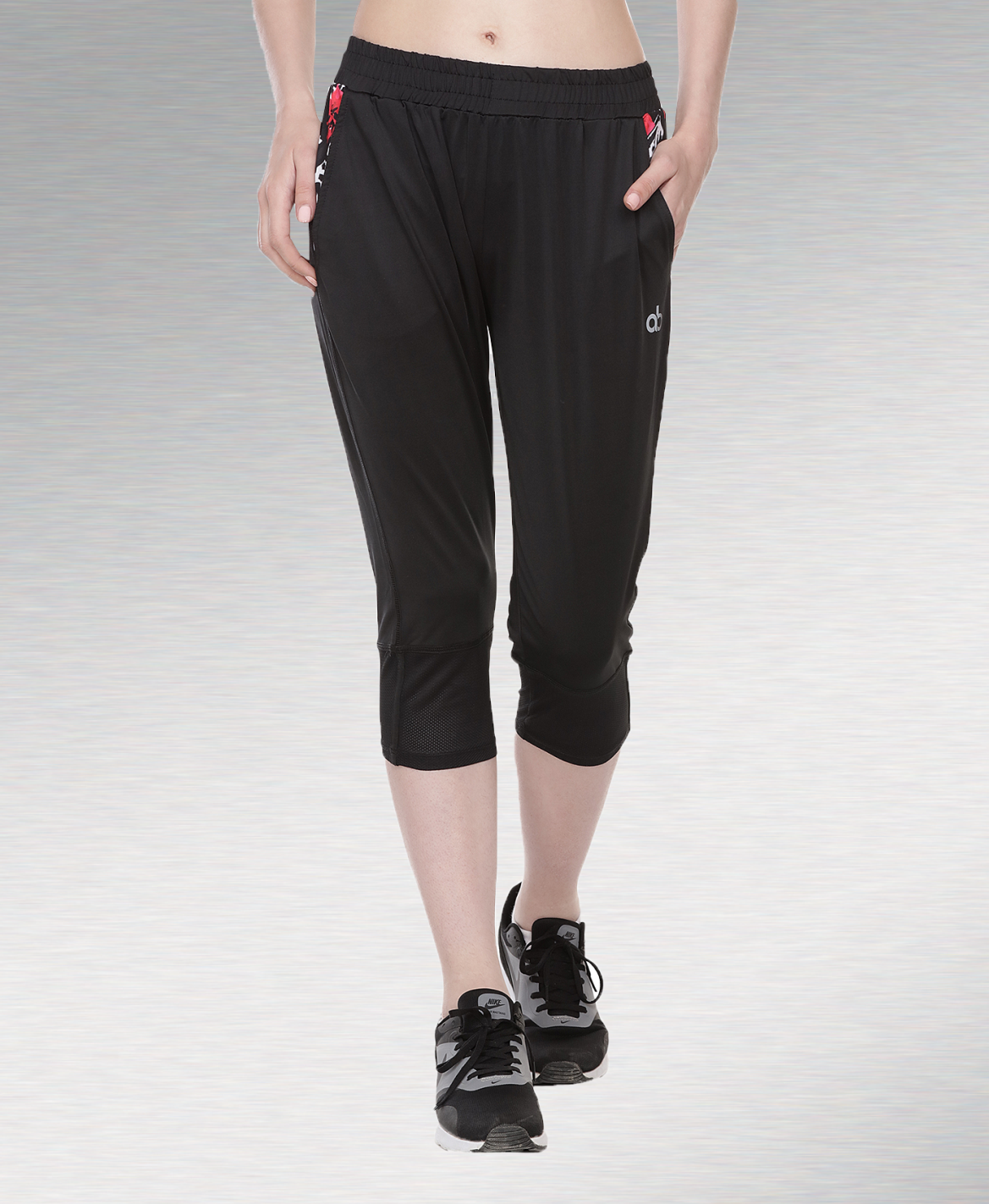 The Downtown Capris